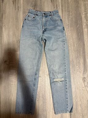 Vintage Levi’s light blue jeans size 22